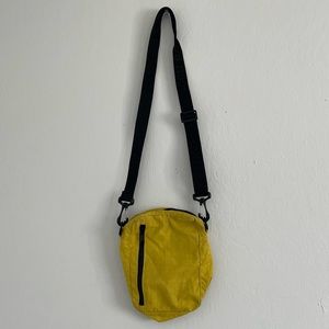BAGGU Sport Crossbody bag SOUR